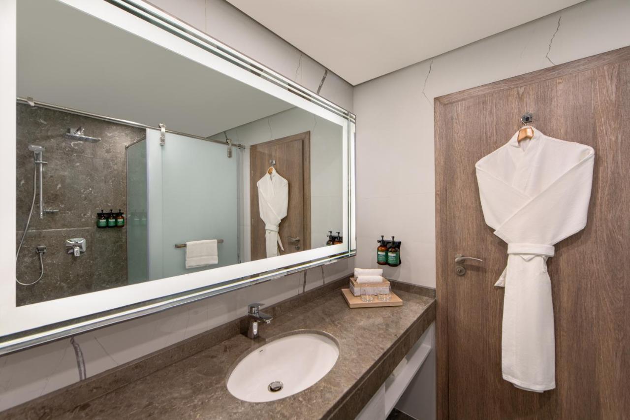 Hotel Voco Dubai The Palm By Ihg Extérieur photo